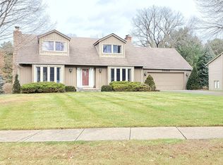 56869 Saint James Dr, Shelby Township, MI 48316