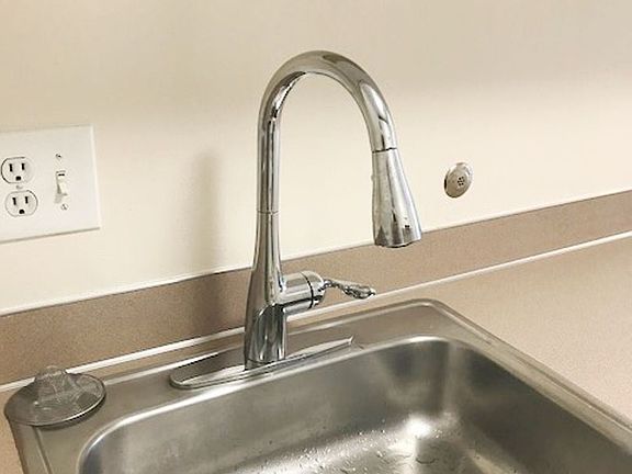 5th image of 2700 NE 125th St APT 306