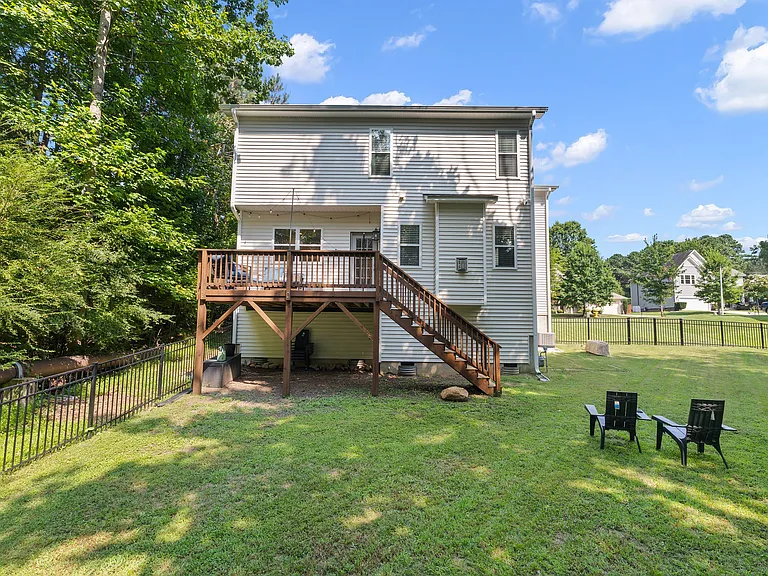 115 Owensboro Ct — Photo 45