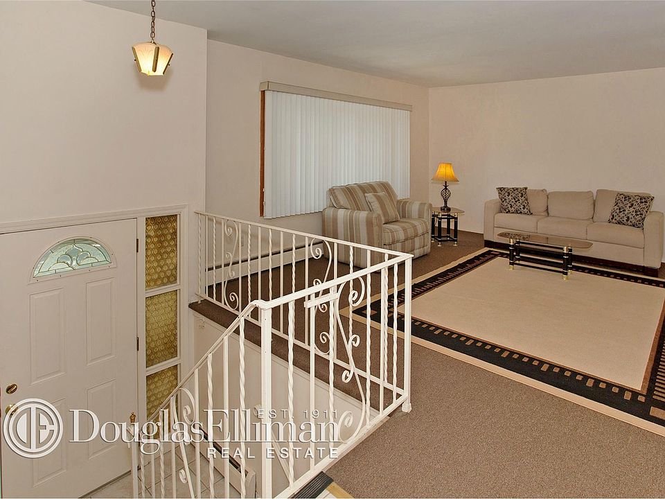1st image of 151 Dogwood Ave