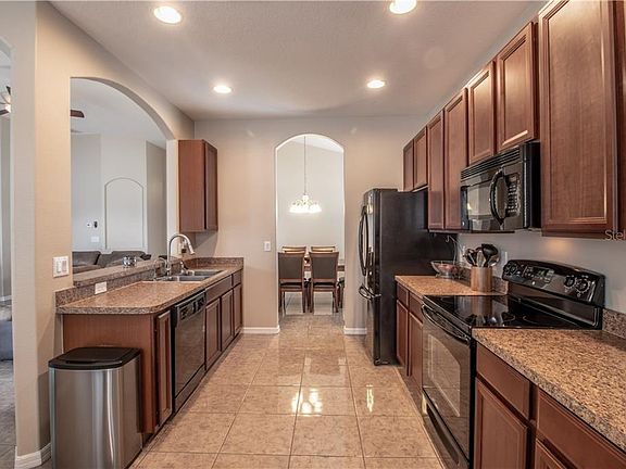 5th image of 7109 Forest Mere Dr