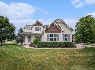 1171 Riverside St, Milford, MI 48381