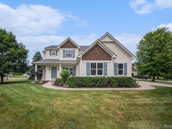 1171 Riverside St, Milford, MI 48381