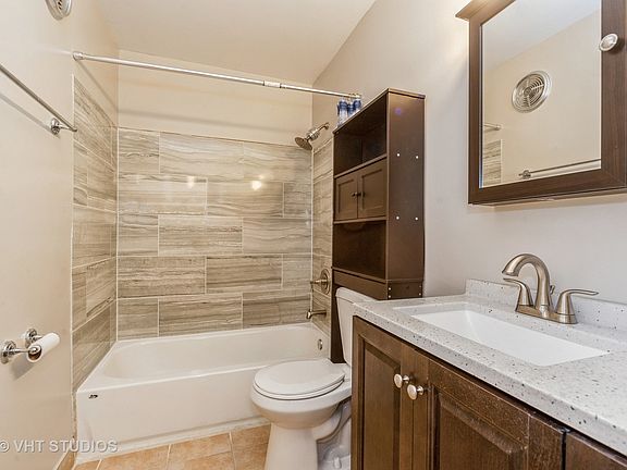 2nd image of 974 Thornton Ln APT 210