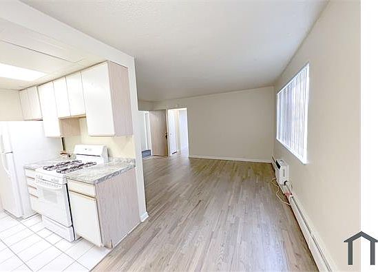 1st image of 801 Dahlia St APT 5