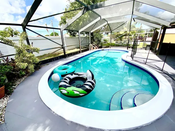 406 SW 80th Terrace, North Lauderdale, FL 33068