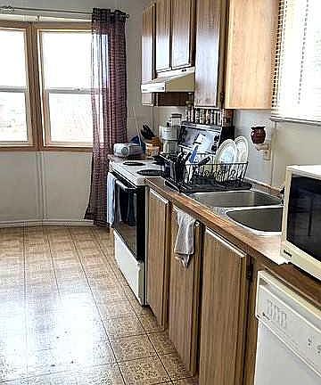 4th image of 4908 W 46th St
