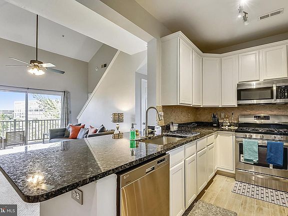 3rd image of 11310 Westbrook Mill Ln Unit 303