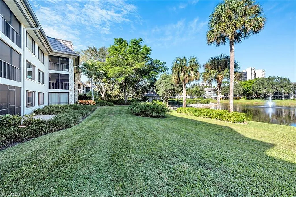 2 bed, 2.0 bath, 1436 sqft, $8,500 — Photo 2