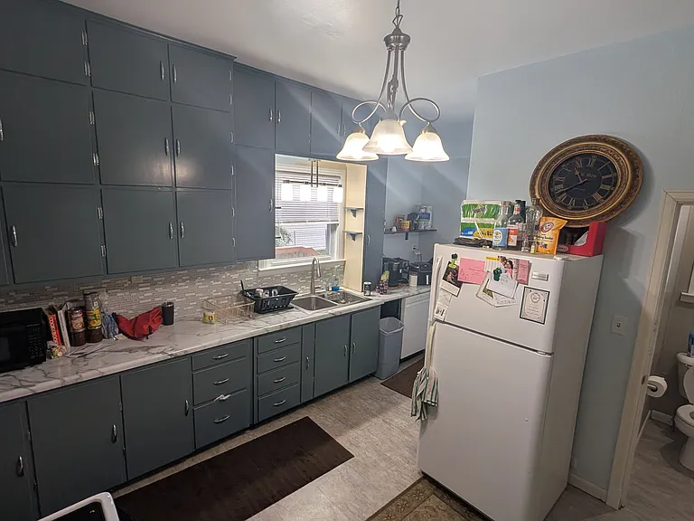 634 Niagara St — Photo 4