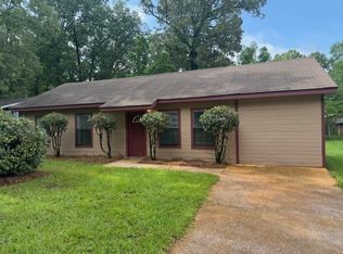 1460 May Ave, Byram, MS 39212