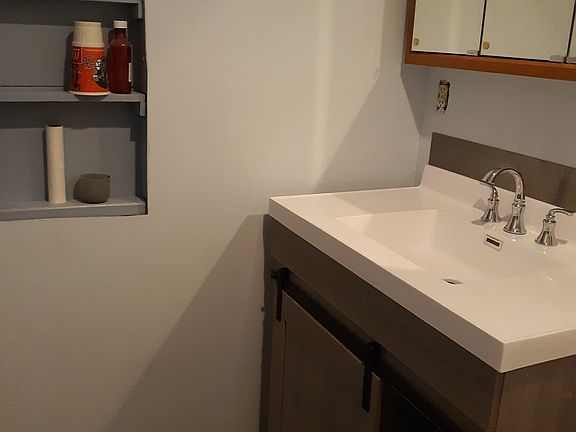 3rd image of 217 N Albert Ave