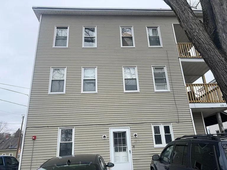 119 Silver Lake St — Photo 1