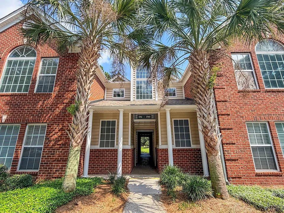 1741 Wyngate Cir