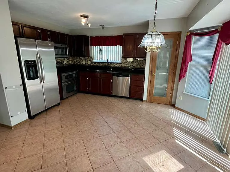 14312 Jamestown Bay Dr — Photo 5