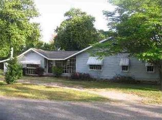312 S 10th St, Hartsville, SC 29550