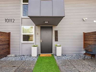10112 NE 68th Street #3, Kirkland, WA, 98033