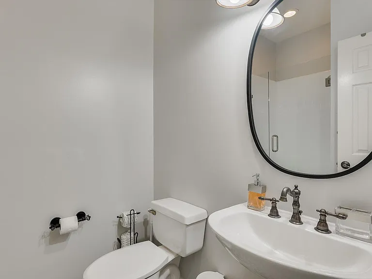 1248 Wildflower Ln — Photo 32