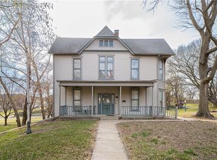 610 N 8th St, Saint Joseph, MO 64501