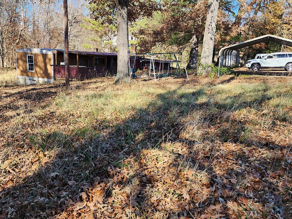 2nd image of 1716 Bend Rd