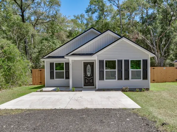 25 Sioux Trl, Crawfordville, FL 32327