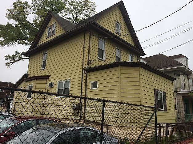 2nd image of 4346 Burling St