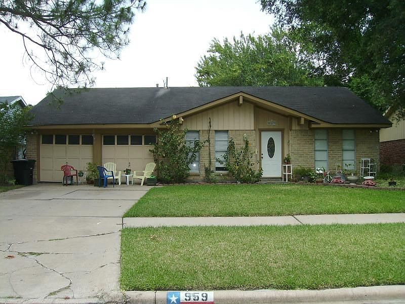 1st image of 959 Richvale Ln