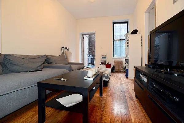 Rented by J Misrahi Realty Corp | media 15