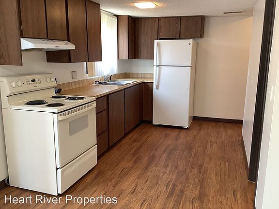2nd image of 1063 17th Ave W #11056087