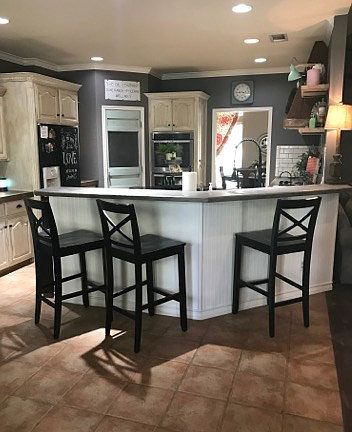 BAR/BREAKFAST AREA