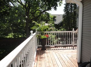 33 W Benton Ave, Naperville, IL 60540