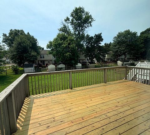 4th image of 9 Inkberry Ct #1