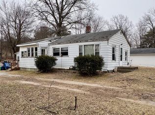 203 E North St, Saint Charles, MI 48655