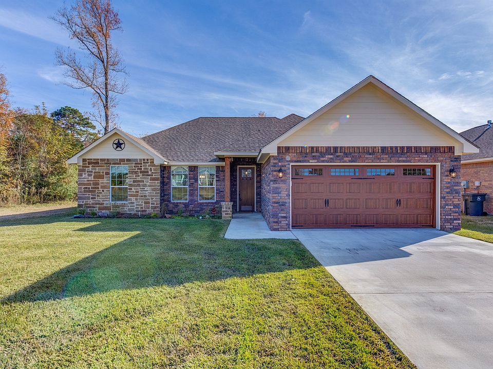 1st image of 316 Saddle Trail Dr