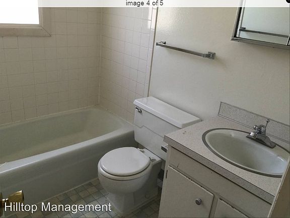 4th image of 1207 E Main St