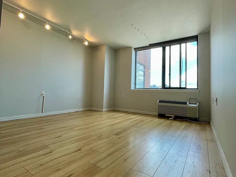 551 Observer Hwy #10B — Photo 6
