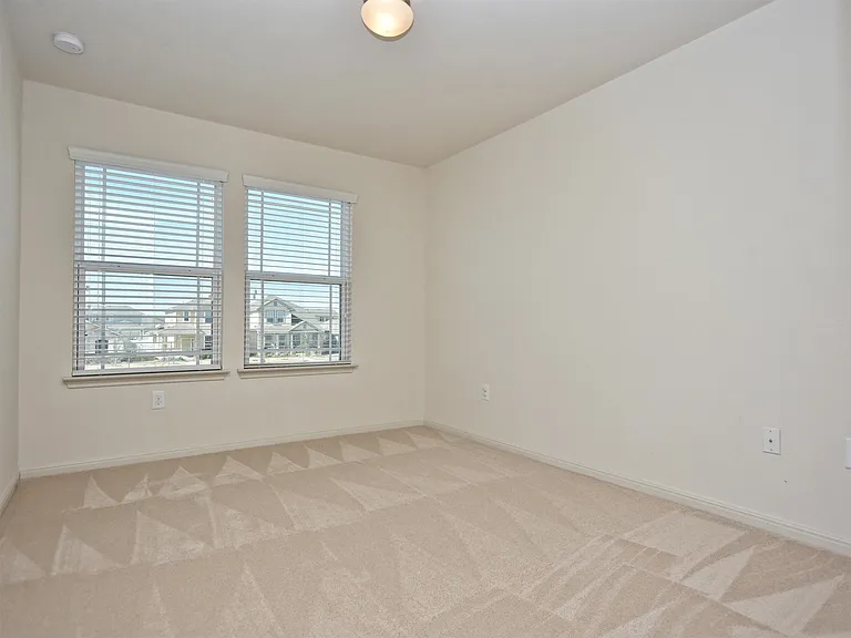 18301 Mammoth Cave Blvd — Photo 11