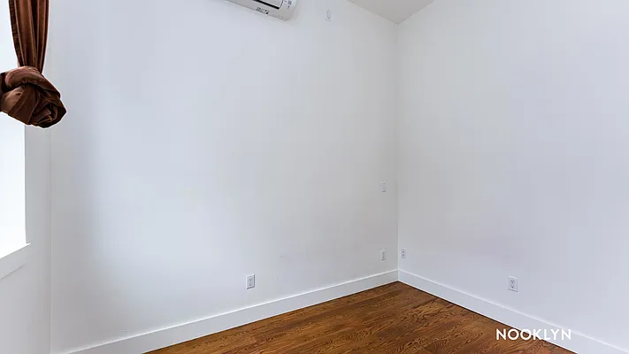 Rented by Nooklyn NYC LLC | media 12