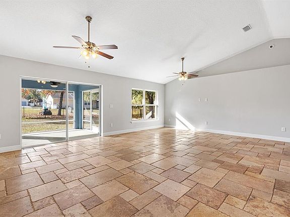 5th image of 8288 SE 159th Ln