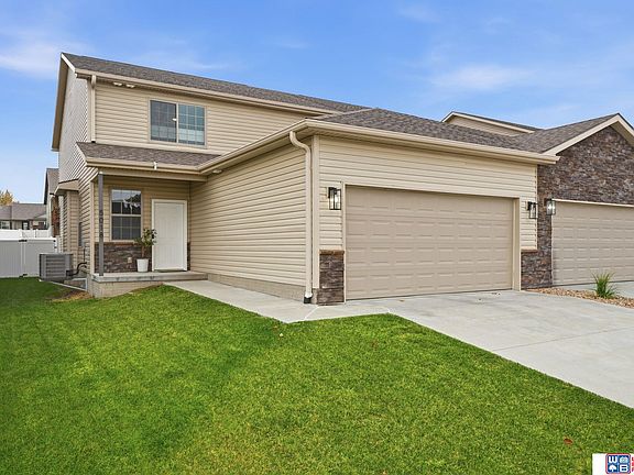5th image of 5018 W Hillsboro Dr