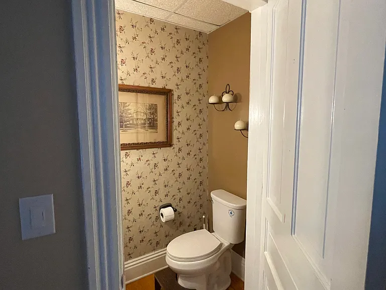 314 Main St — Photo 8