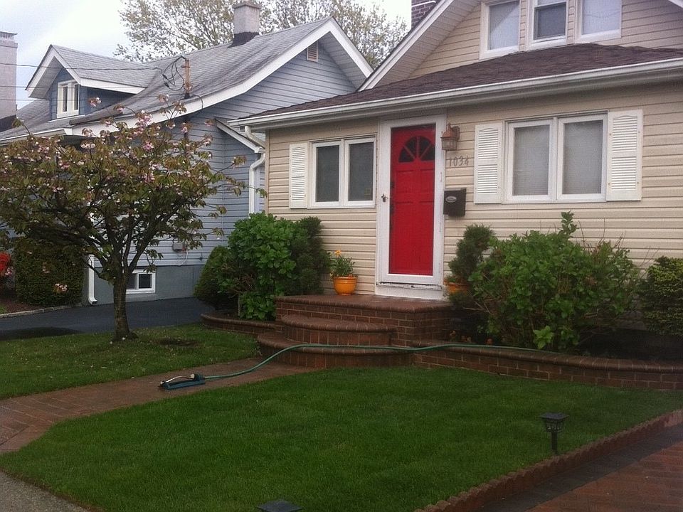 1st image of 1034 Van Buren St
