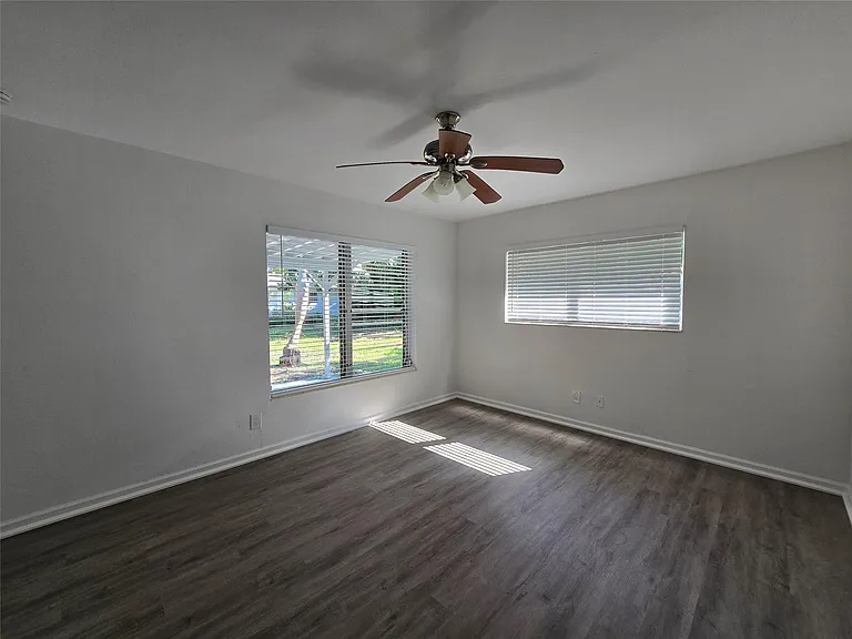 1524 NE 5th Ave — Photo 17
