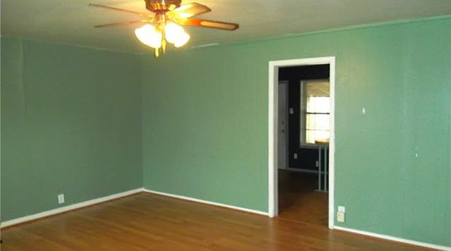 2nd image of 208 Glen Rose Ave
