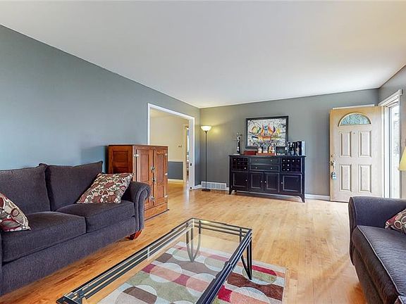 4th image of 1521 Jefferson Ave