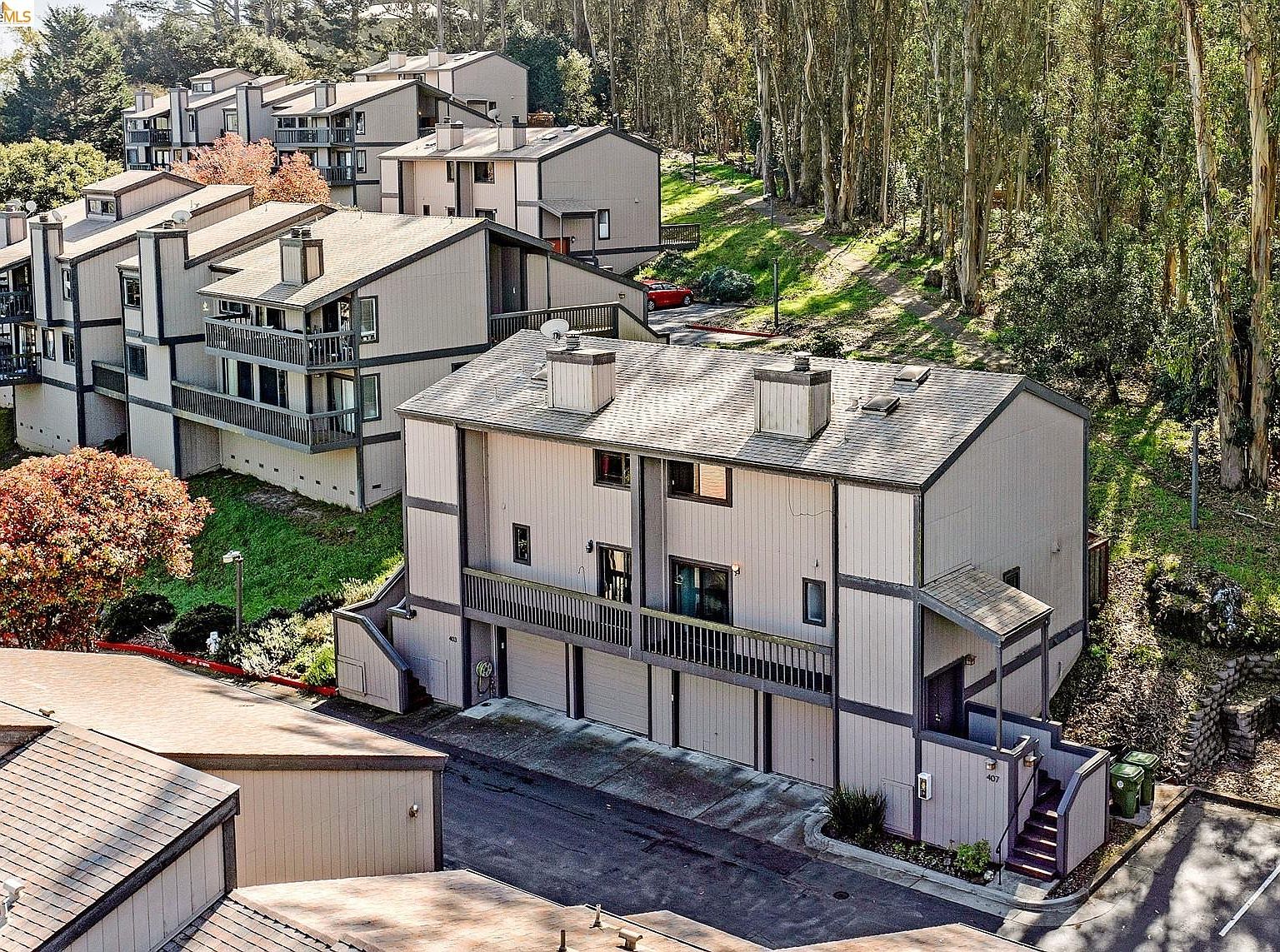 407 Vista Heights Rd