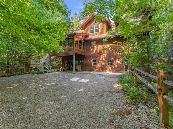 2359 San Marino Trl, Kewadin, MI 49648