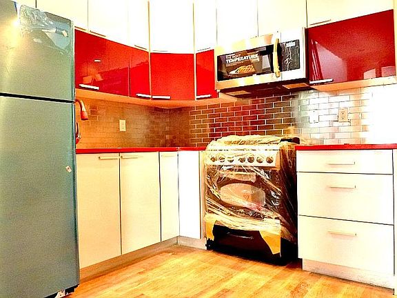 4th image of 811 Classon Ave APT 3C