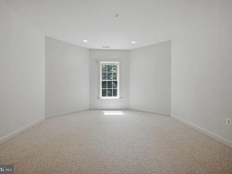 14140 Seneca Rd — Photo 119