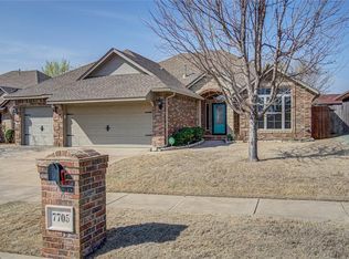 7705 Harold Dr, Yukon, OK 73099